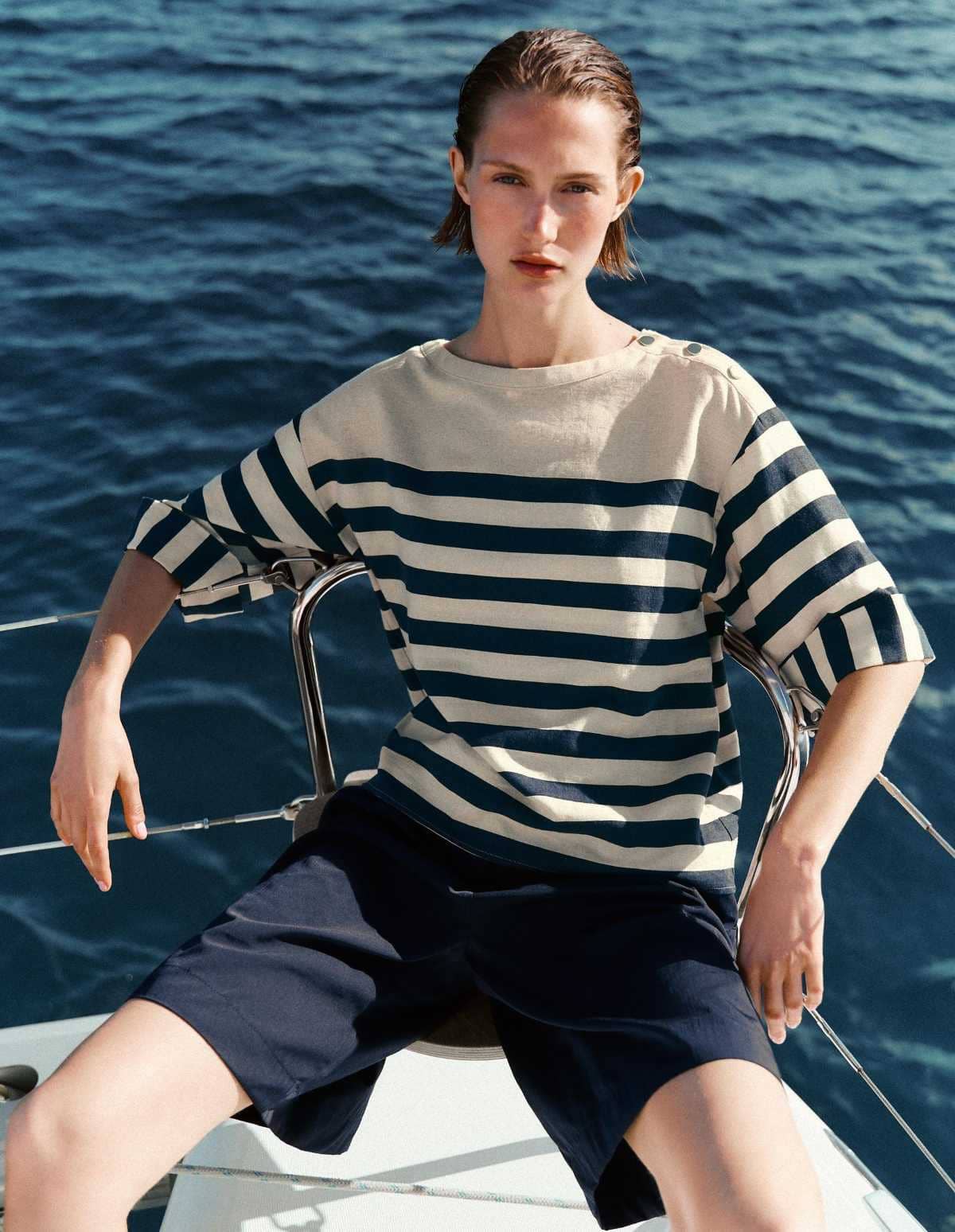 Blusa rayas con lino de Zara