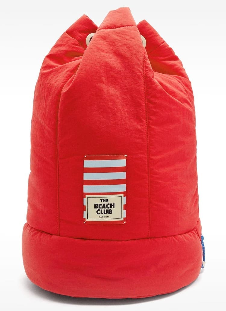 El nuevo bolso de hombro estilo bombonera con cierre ajustable y dibujo frontal de Parfois en El Corte Inglés