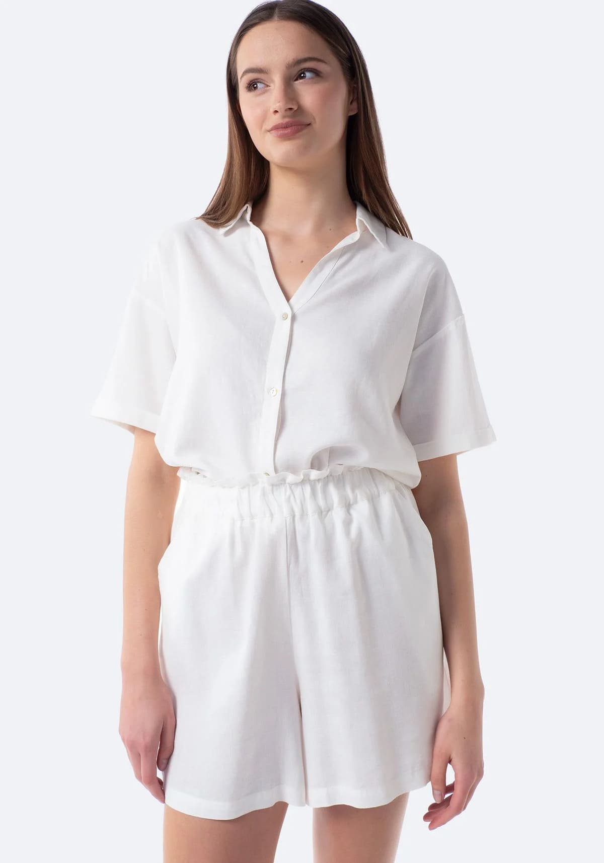 Pantalón corto liso con lino Tex