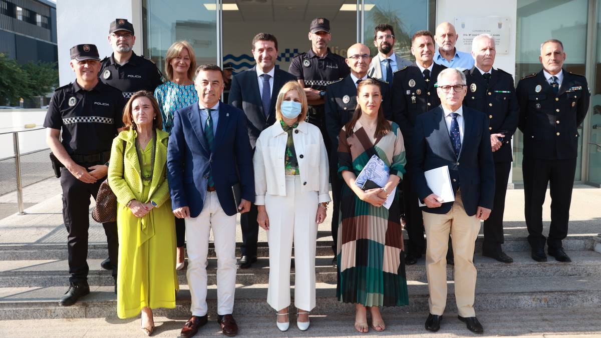 García-Pelayo en la Jefatura de la Policía Local de Jerez | Cristo García