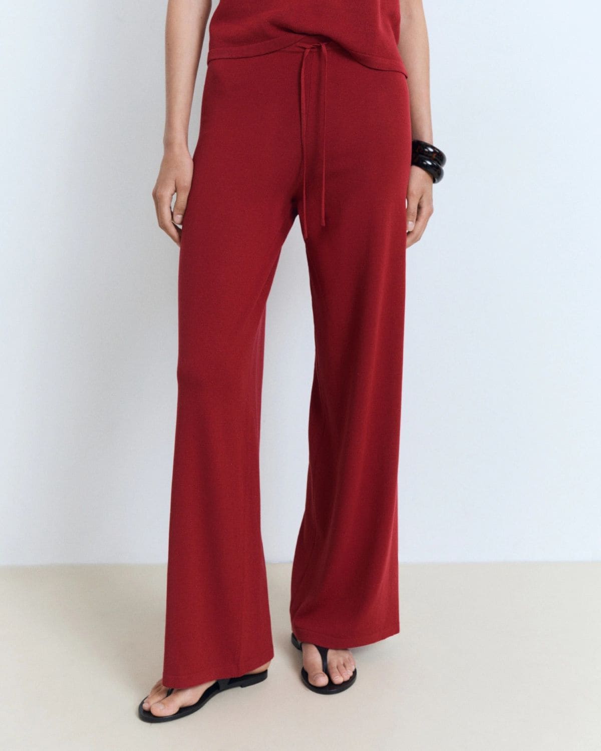 Pantalón recto punto de Mango