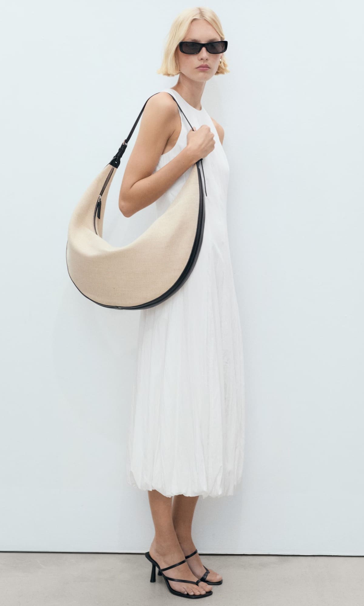 El nuevo vestido largo tipo globo en color blanco de Mango