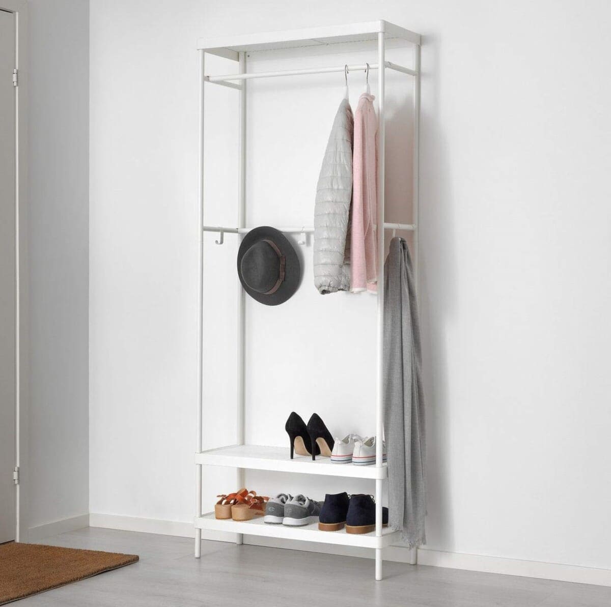 Perchero con zapatero MACKAPÄR