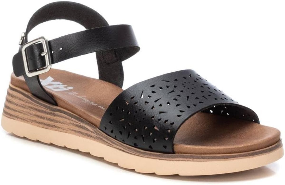 Sandalia de pala con troquelado Xti de Amazon