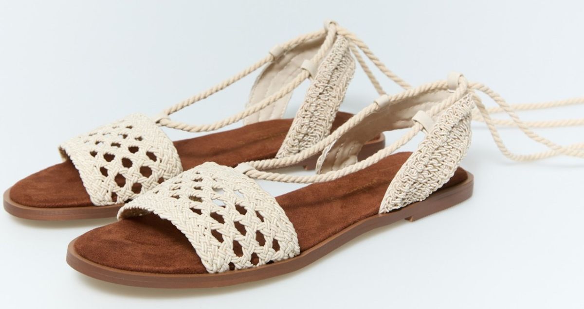 Sandalia crochet atada de Sfera