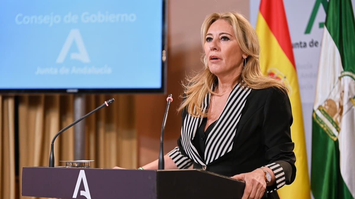 España, durante su atención a los medios