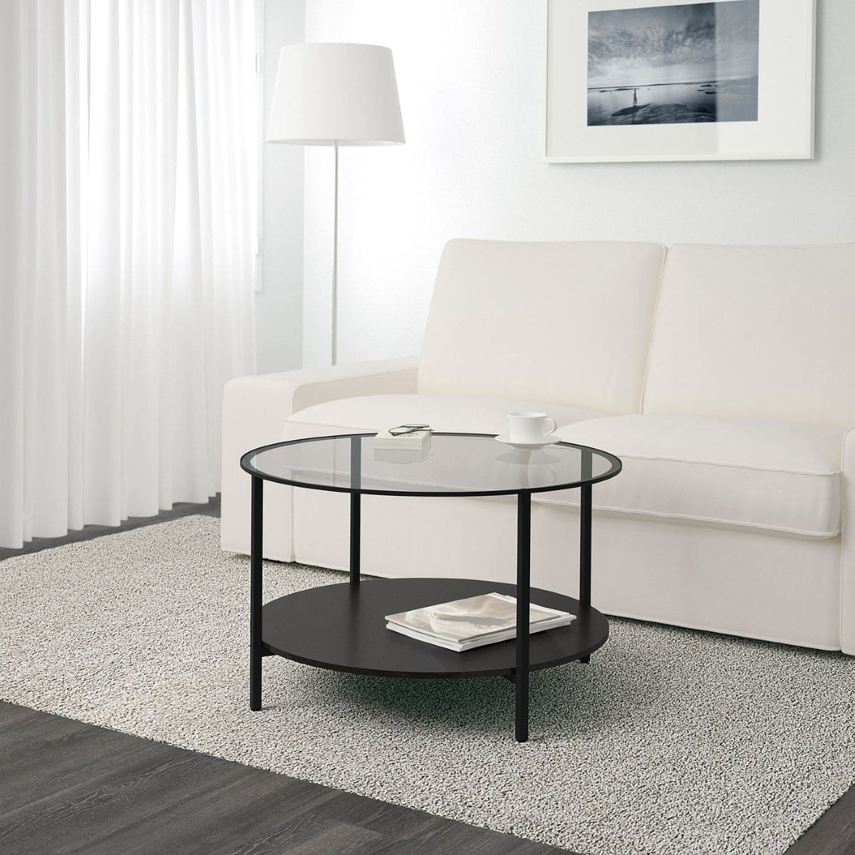 Mesa de centro de la serie VITTSJÖ de Ikea