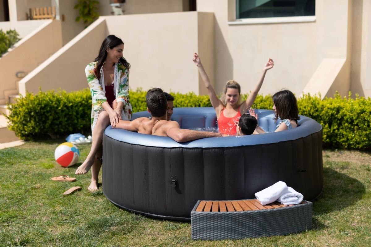 Spa hinchable redondo de 6 plazas Formentera de Leroy Merlin