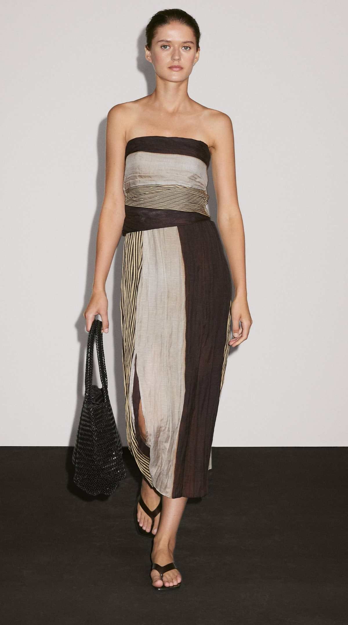 Vestido palabra de honor detalle frunces de Massimo Dutti