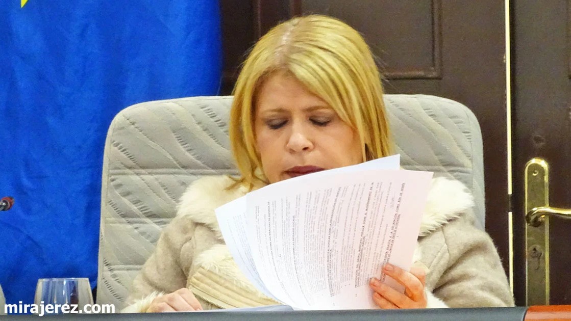 Mamen Sánchez durante un Pleno Municipal en su etapa como alcaldesa de Jerez