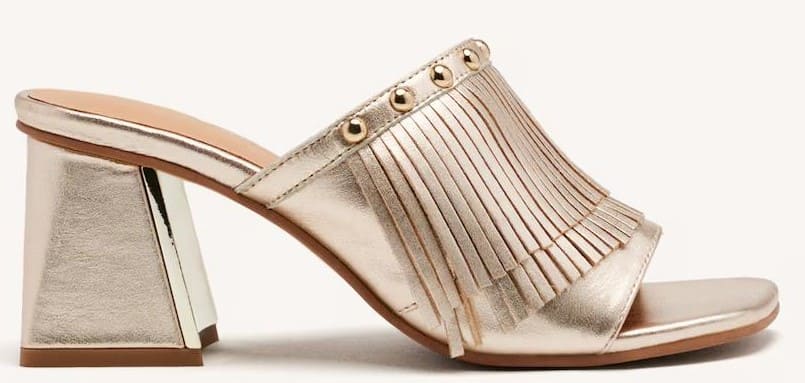 Sandalias de tacón de piel tipo mule con flecos