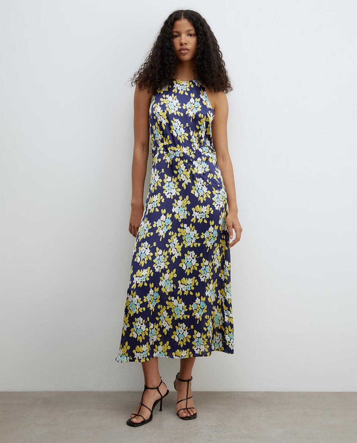 Vestido halter de botones