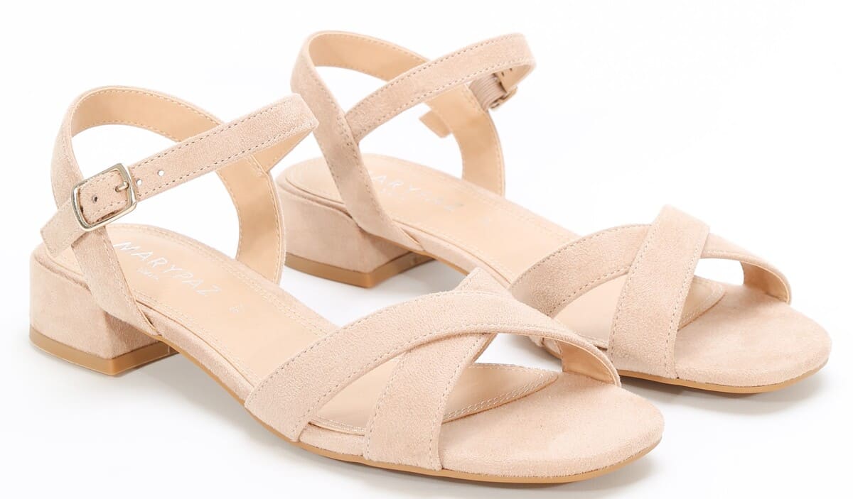 Sandalias de tacón bajo