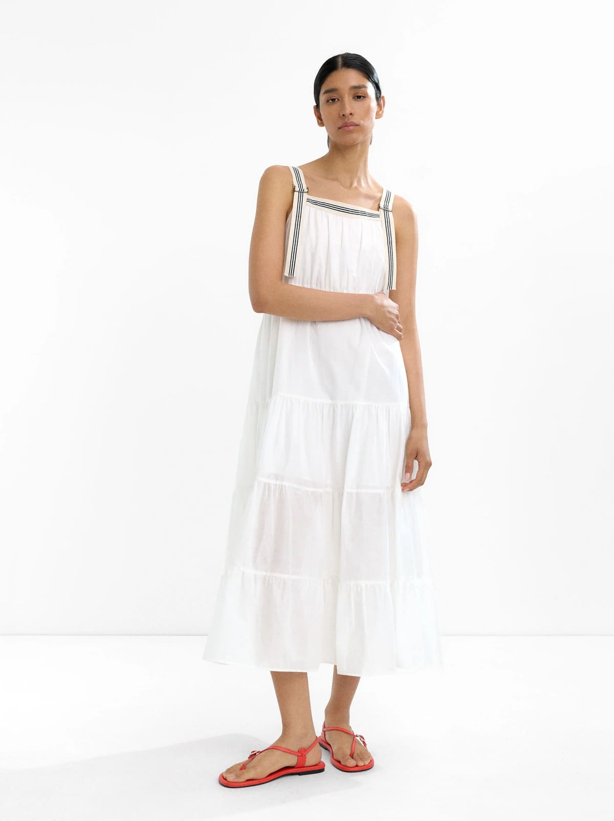 Vestido largo con volantes