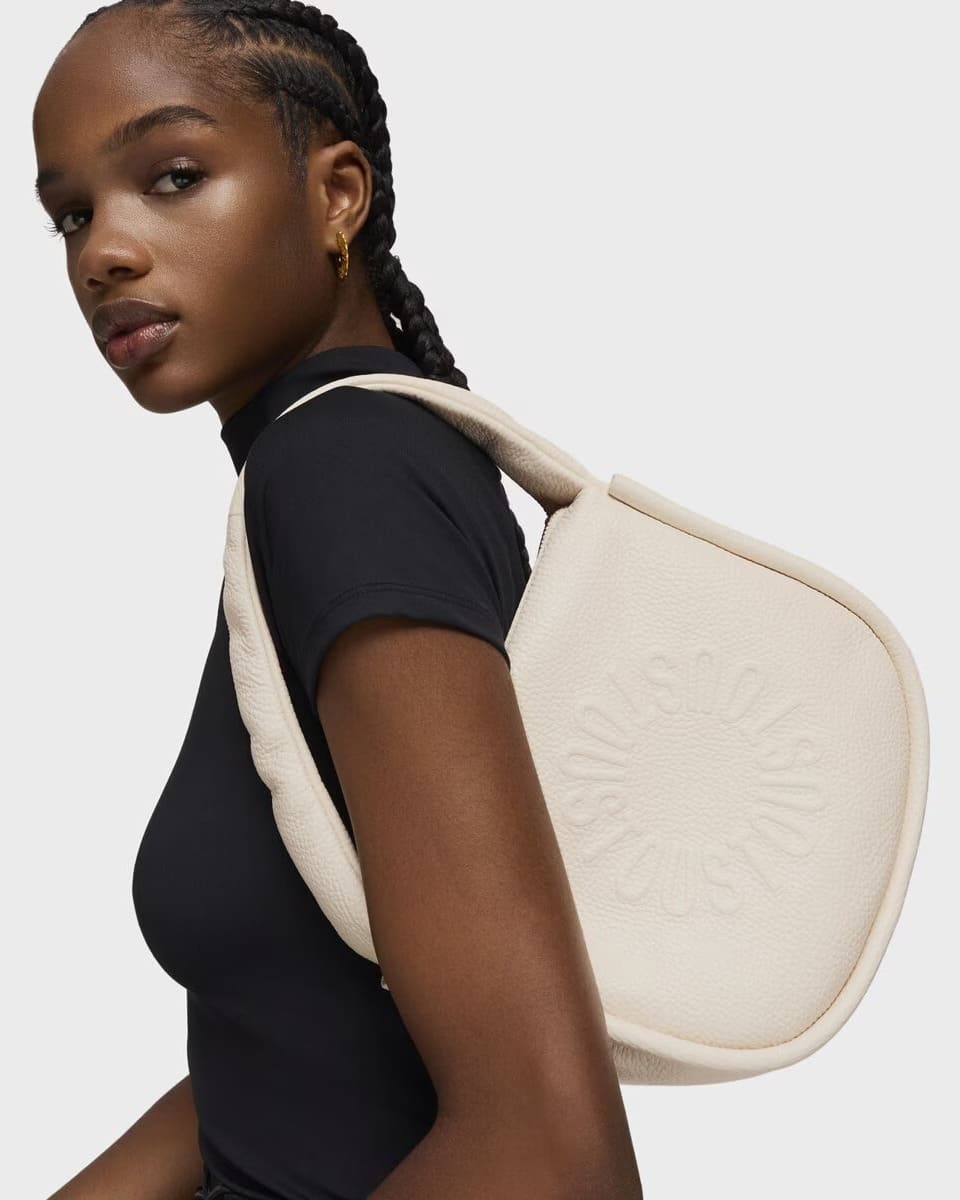 El bolso saca pequeña de piel beige Tous Miranda