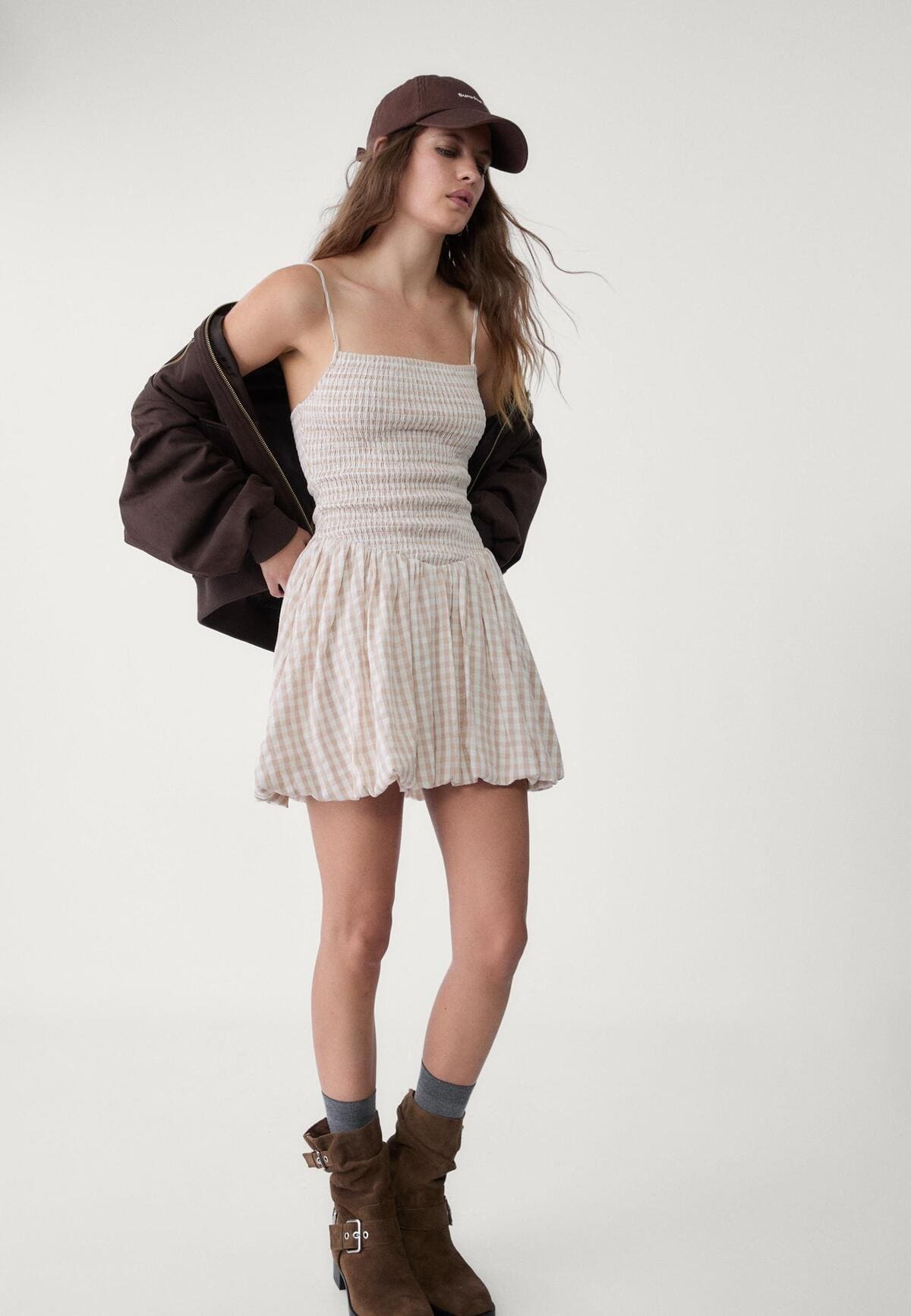 Vestido corto tipo globo con estampado cuadro vichy