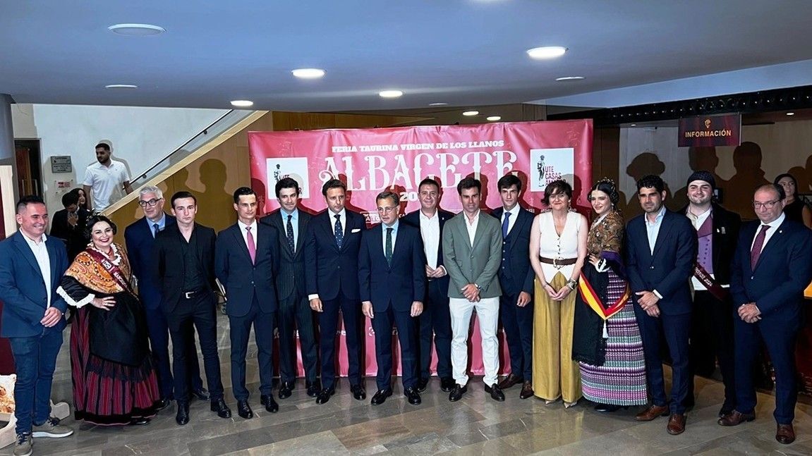 Carteles en Albacete