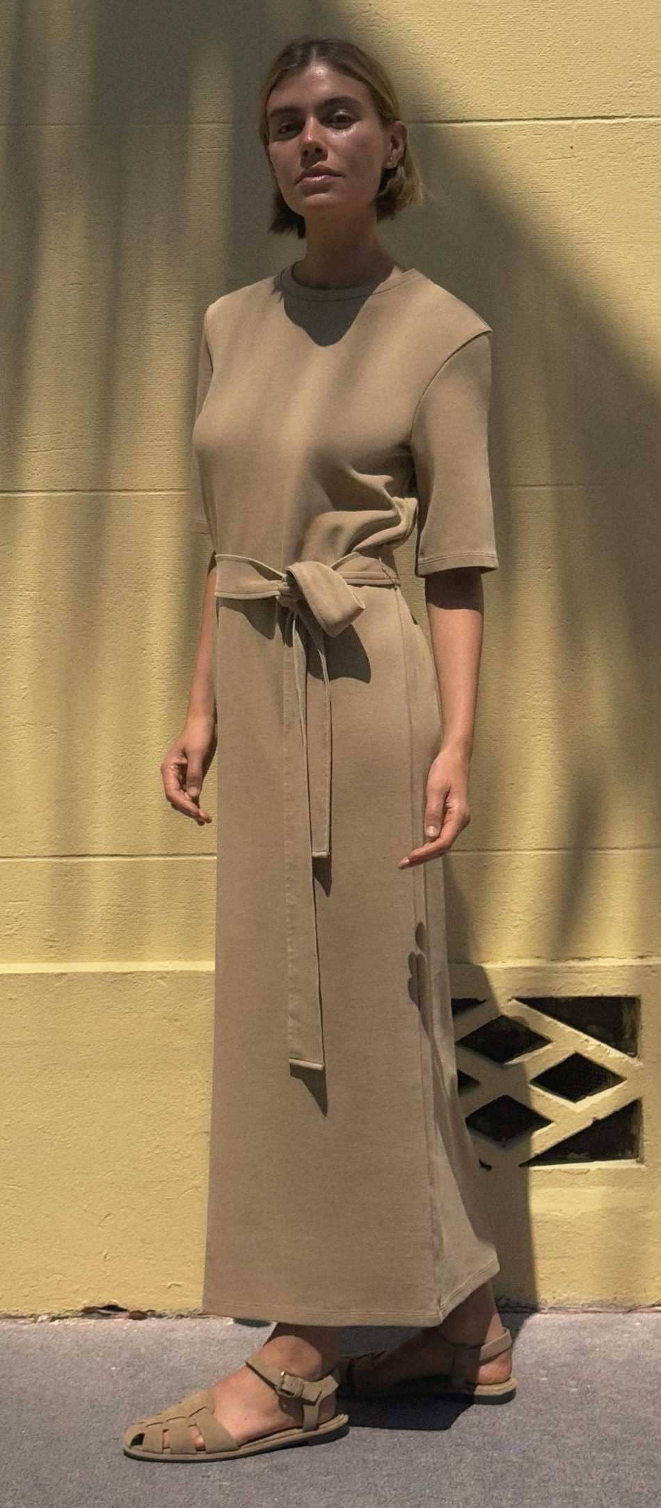 Vestido interlock lavado cinturón de Zara