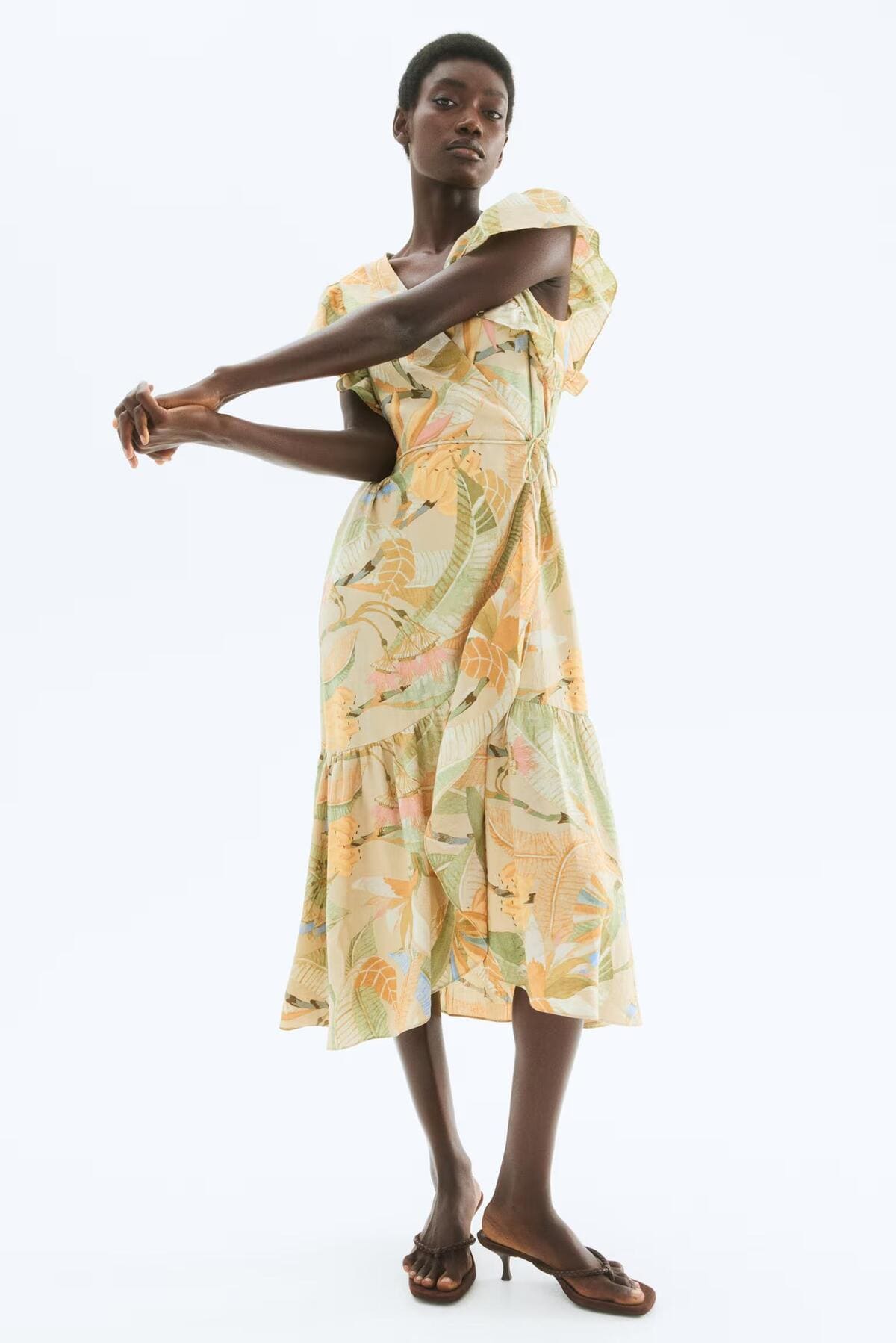 Vestido cruzado y estampado