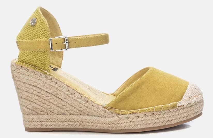 Alpargatas de cuña espartana con cierre de hebilla