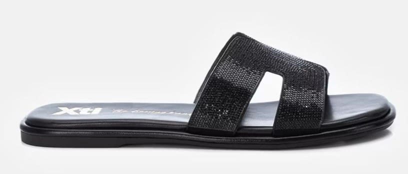 Sandalias planas con suela de goma