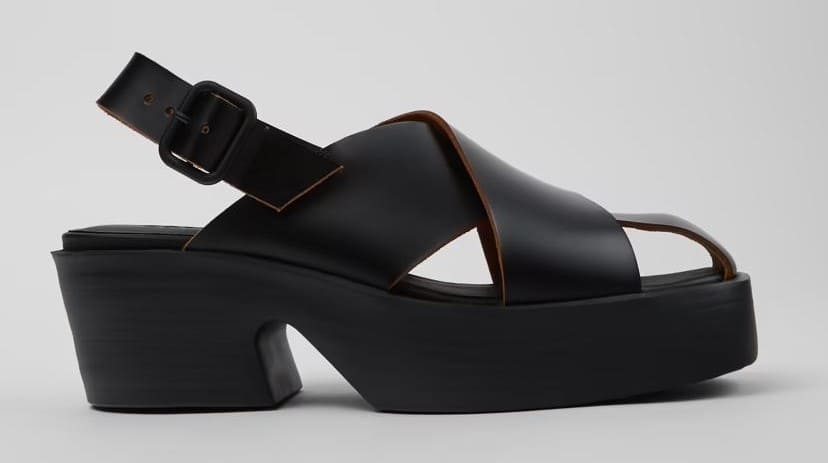 Sandalias de piel, Billie