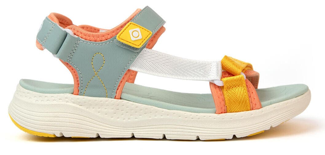 Las sandalias de senderismo Trapani con doble cierre de velcro de Izas en Decathlon