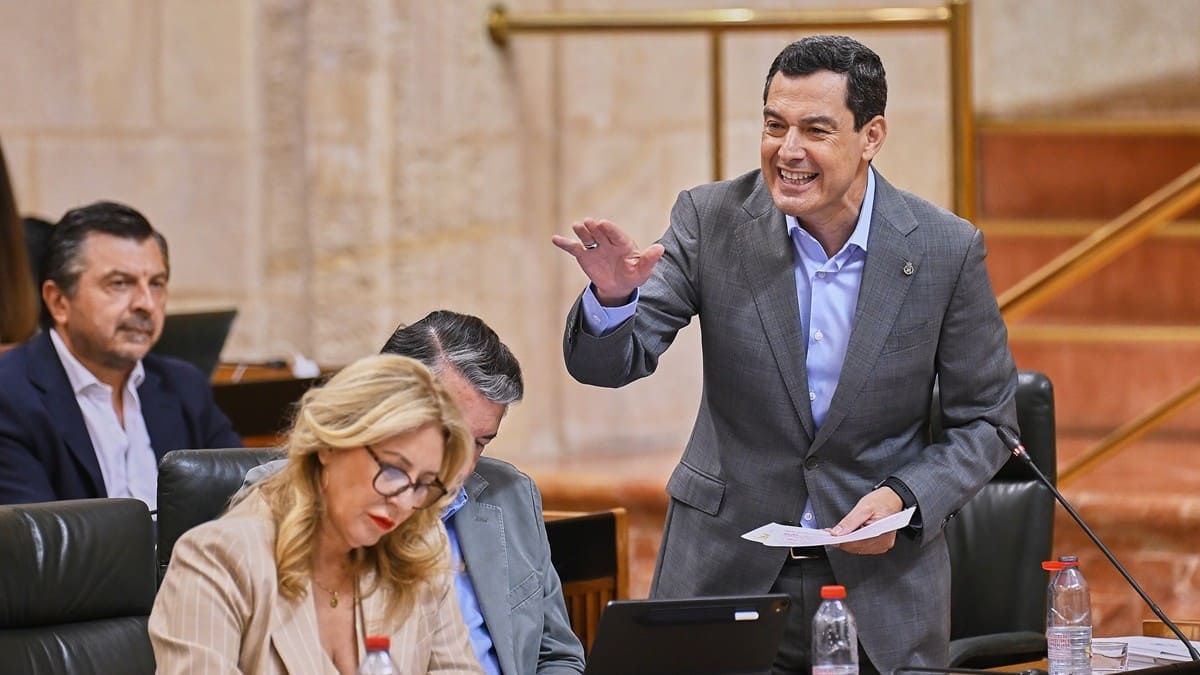 El presidente andaluz ha mantenido un intenso debate con los grupos de la oposición | Salvador López Medina