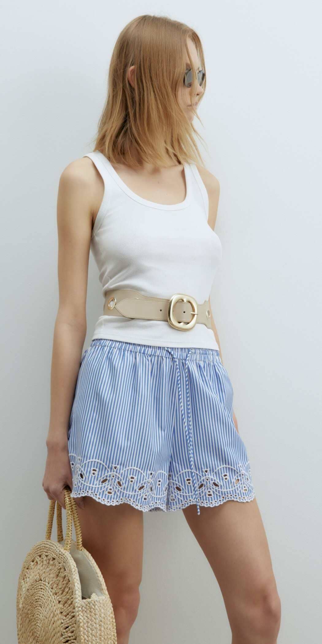 Short bordados de Sfera