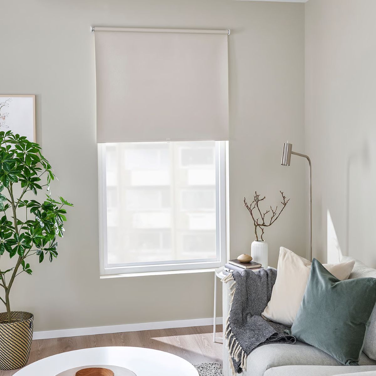 Estor opaco de la serie FÖNSTERBLAD de Ikea