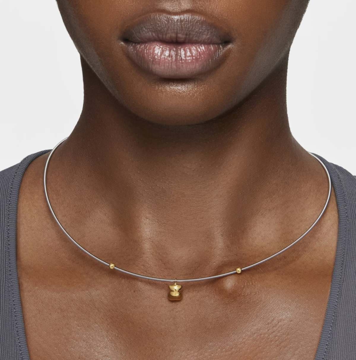 Collar corto de oro y acero motivo oso Mesh Tube de TOUS