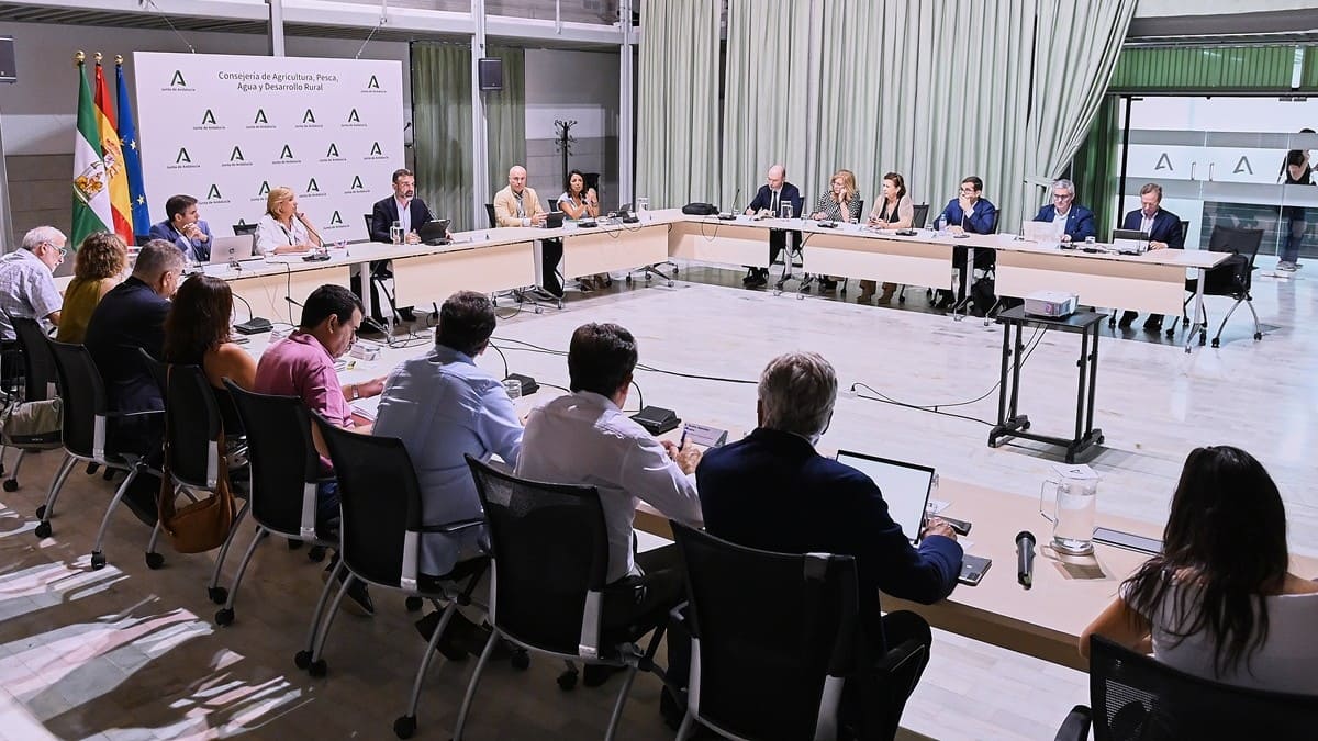 Reunión de la Comisión Interdepartamental de Economía Azul, | Salvador López Medina