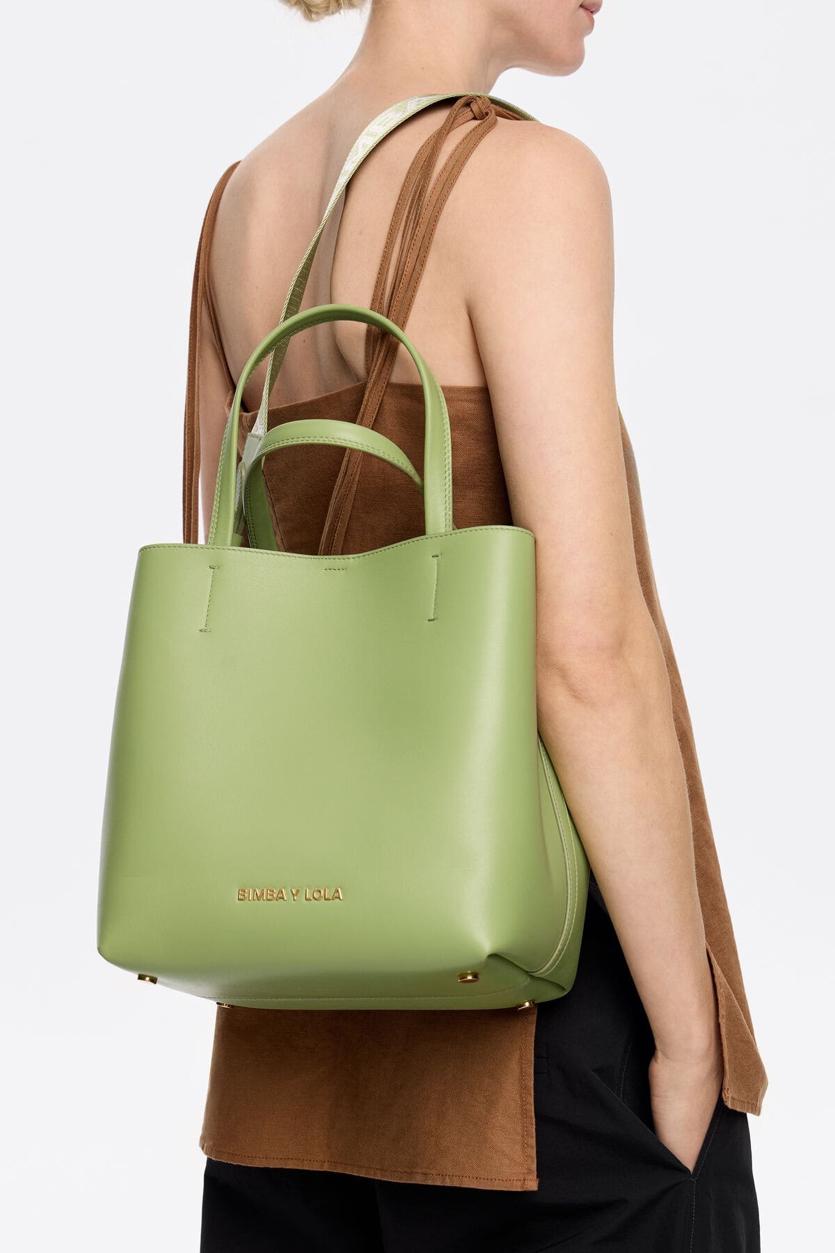 El bolso Chihuahua grande de piel en color verde manzana de Bimba y Lola