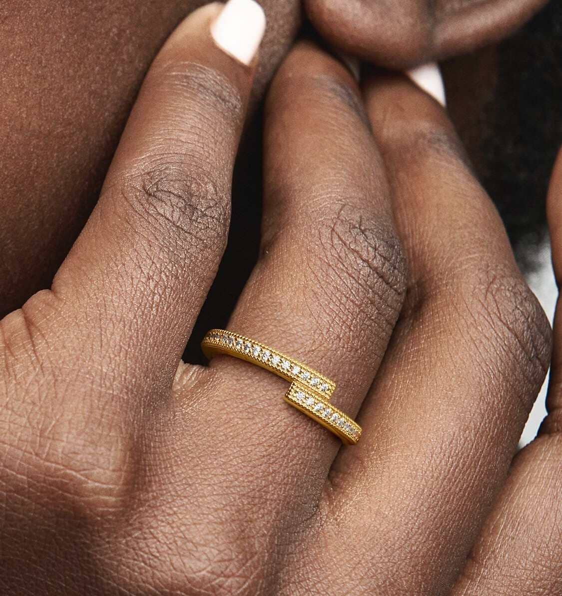 Anillo Superpuesto Brillante de Pandora