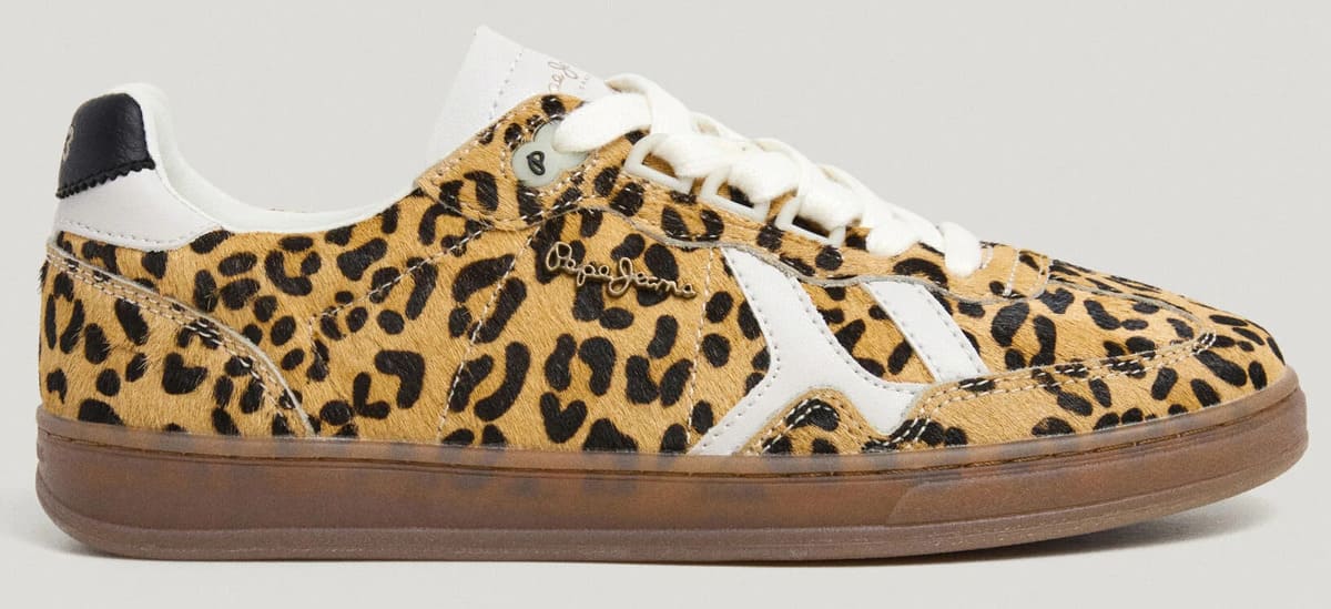 Las zapatillas de pelo 'animal print' de Pepe Jeans