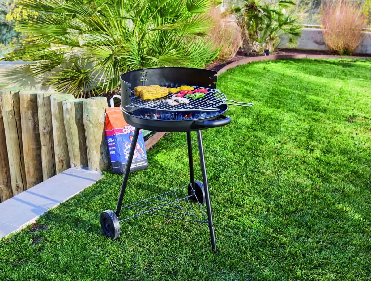 La barbacoa de carbón New Manaus de 48 cm de Carrefour