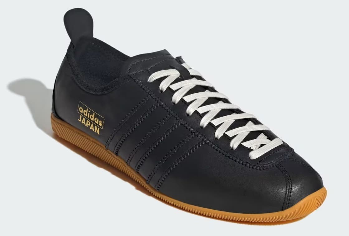 Las nuevas zapatillas Japan en color negro de Adidas