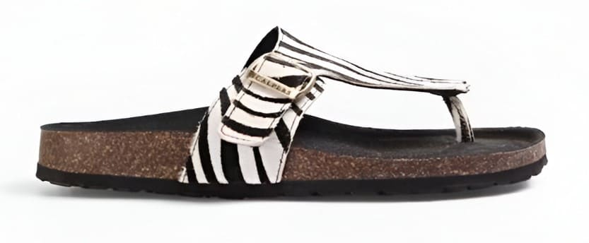 Sandalias planas con cierre de hebilla y estampado animal, Scalpers