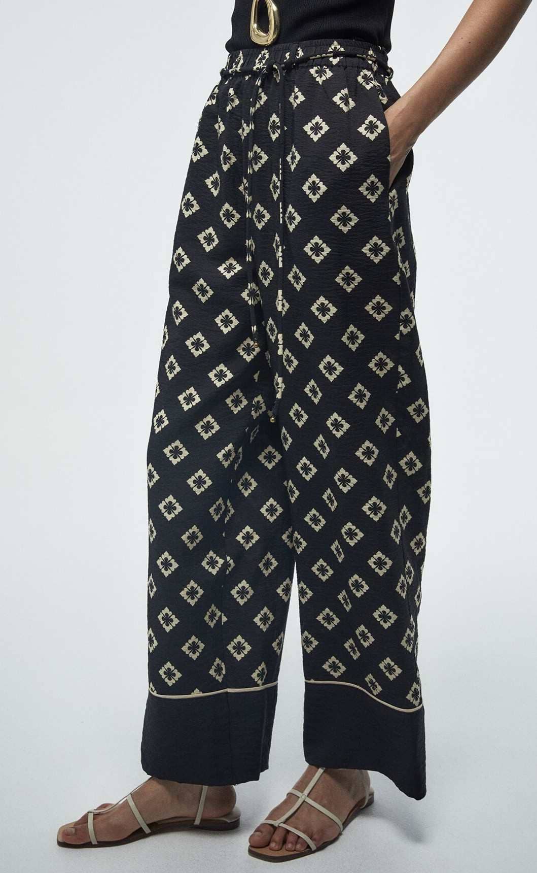 Pantalón ancho de Sfera