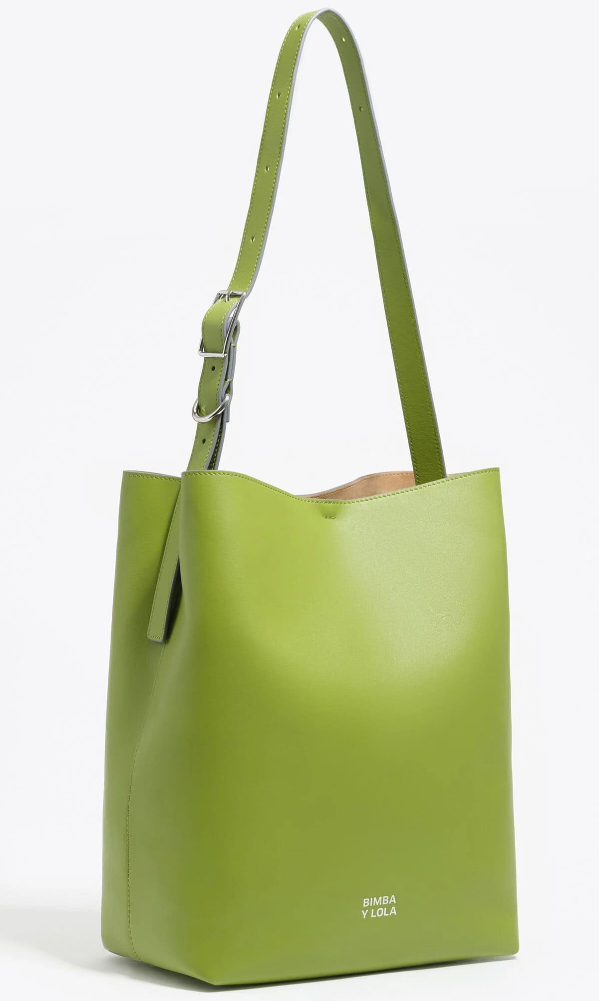 El nuevo bolso carlino grande de piel en color verde kiwi de Bimba y Lola