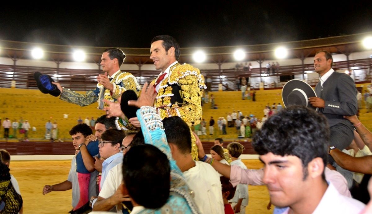 A hombros con el mayoral I Breña