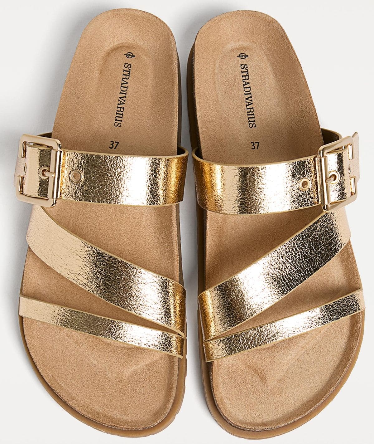 Sandalias planas de tiras de Stradivarius