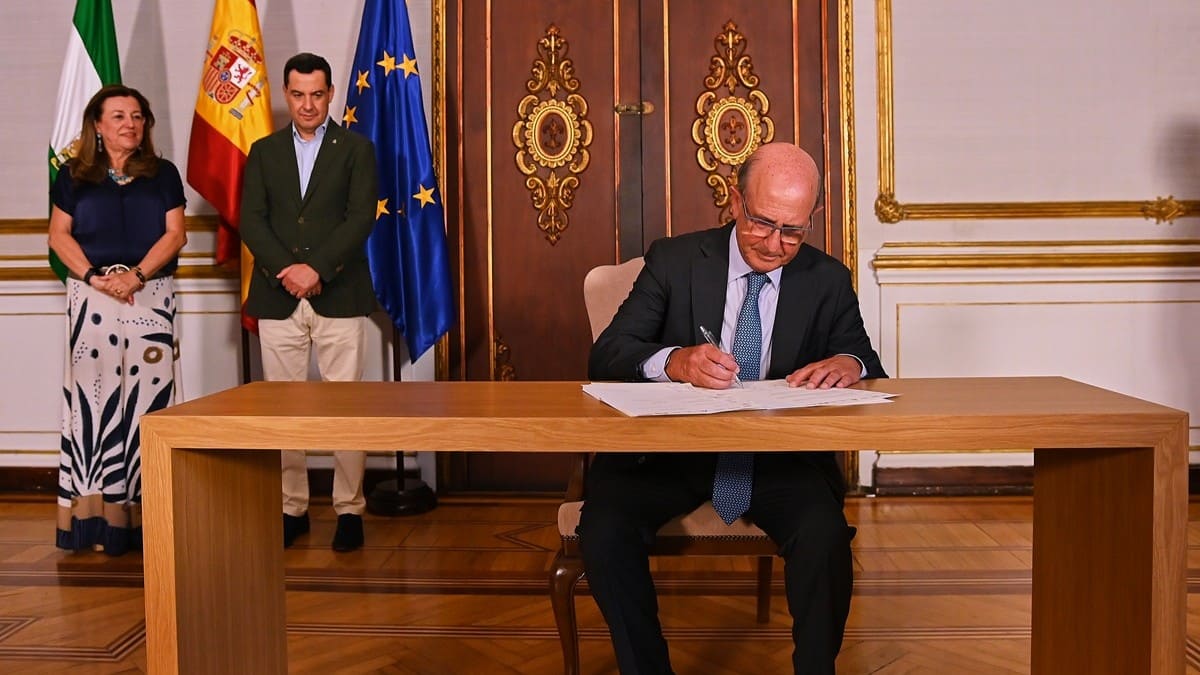 El acuerdo se ha firmado en el Palacio de San Telmo | Salvador López Medina