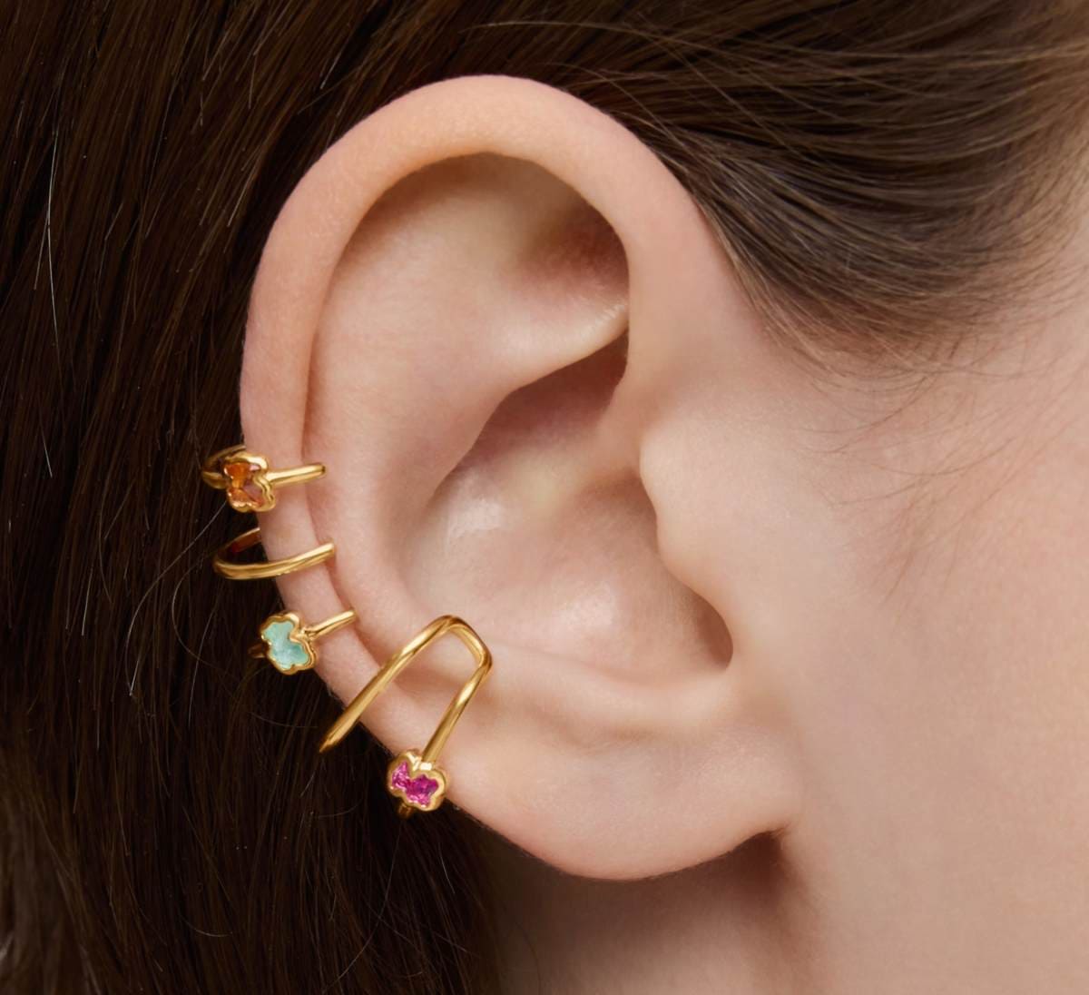 Earcuff con baño de oro 18 kt sobre plata y gemas creadas en laboratorio Icon Color LGG de TOUS