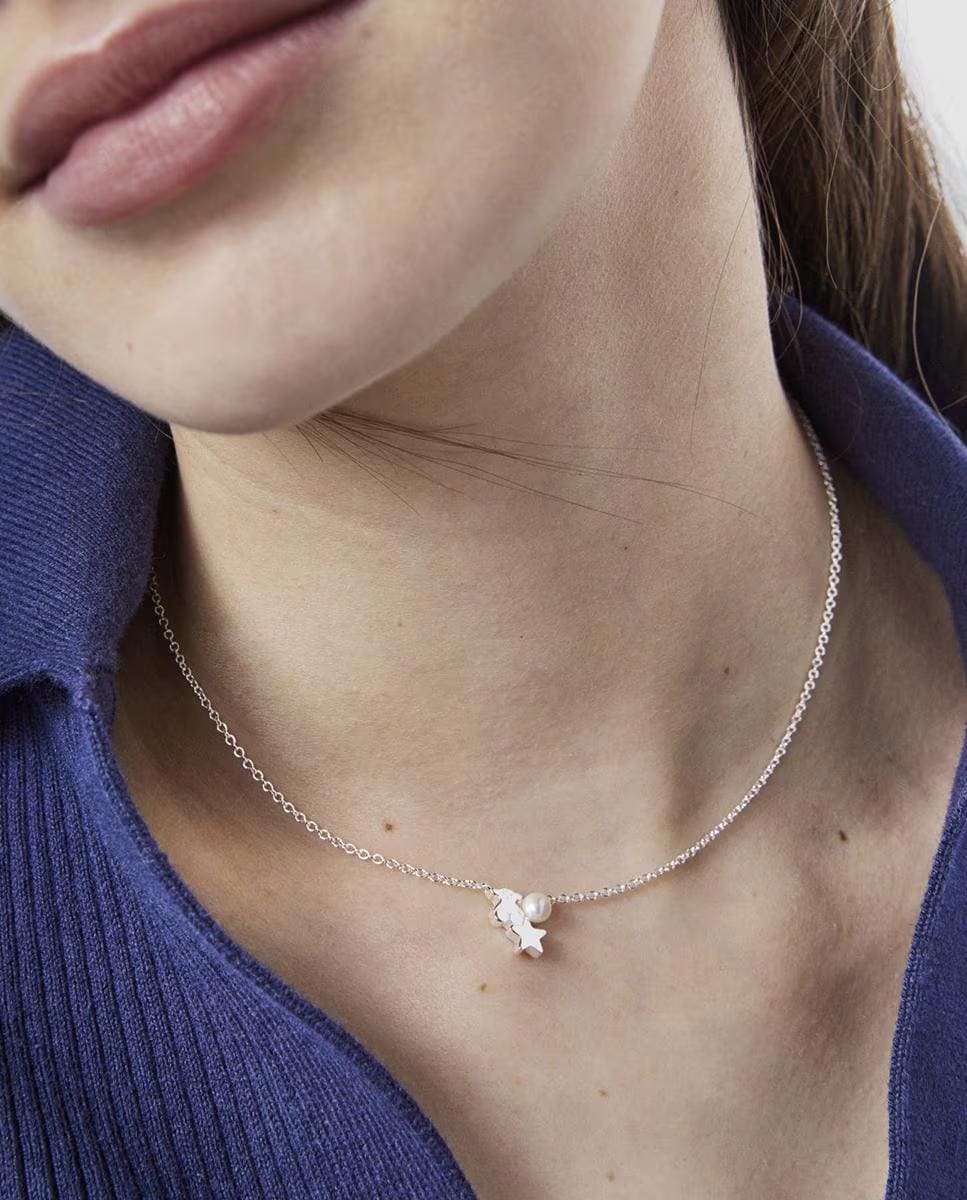 Collar Nocturne de plata con oso y estrella con perla
