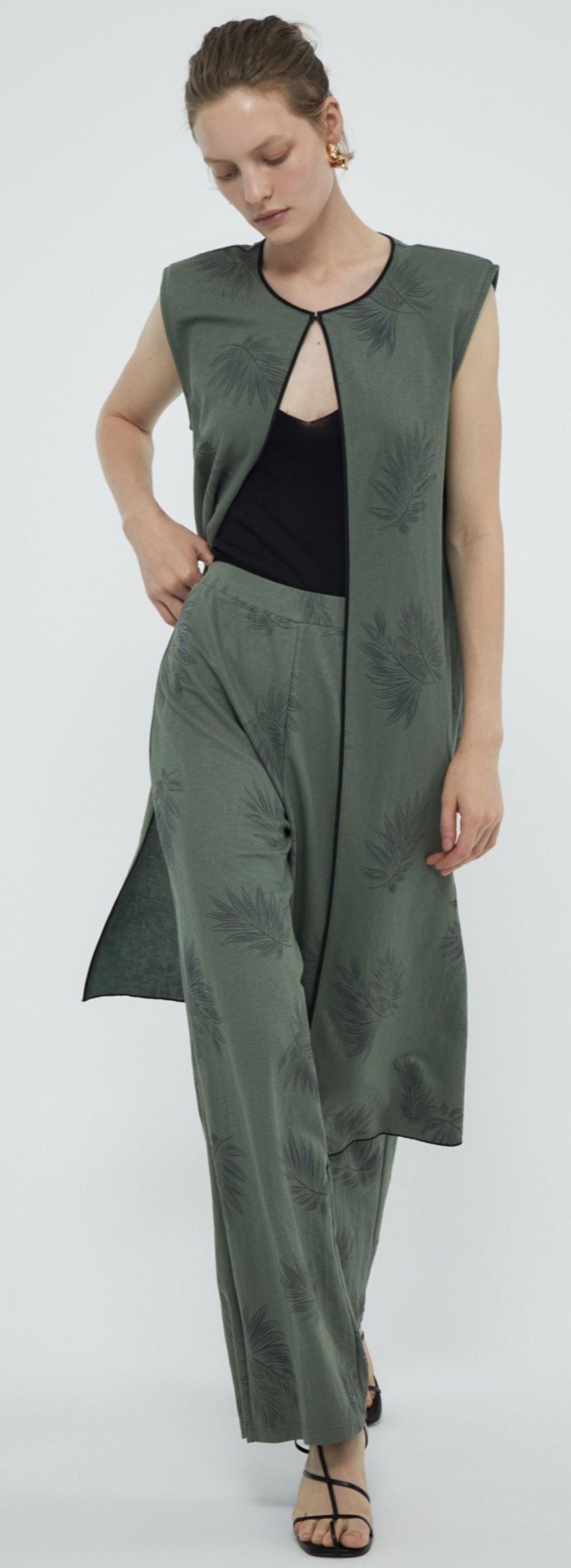 Pantalón lino puff de Sfera