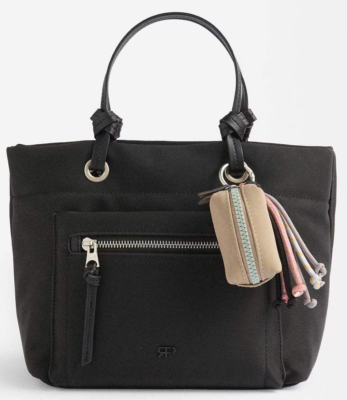 Bolso estilo tote convertible a bandolera con monedero extraíble y cierre de cremallera en liso Parfois de El Corte Inglés