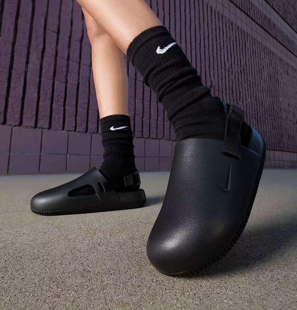 Nike Calm Mules