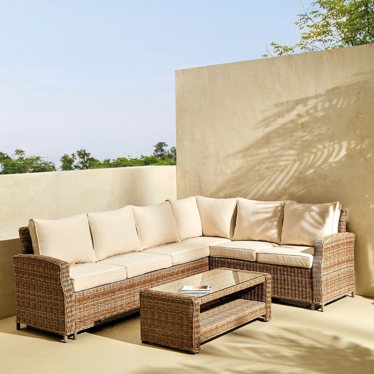 El sofá rinconera de jardín de doble sentido con 6 plazas Le Mans de El Corte Inglés