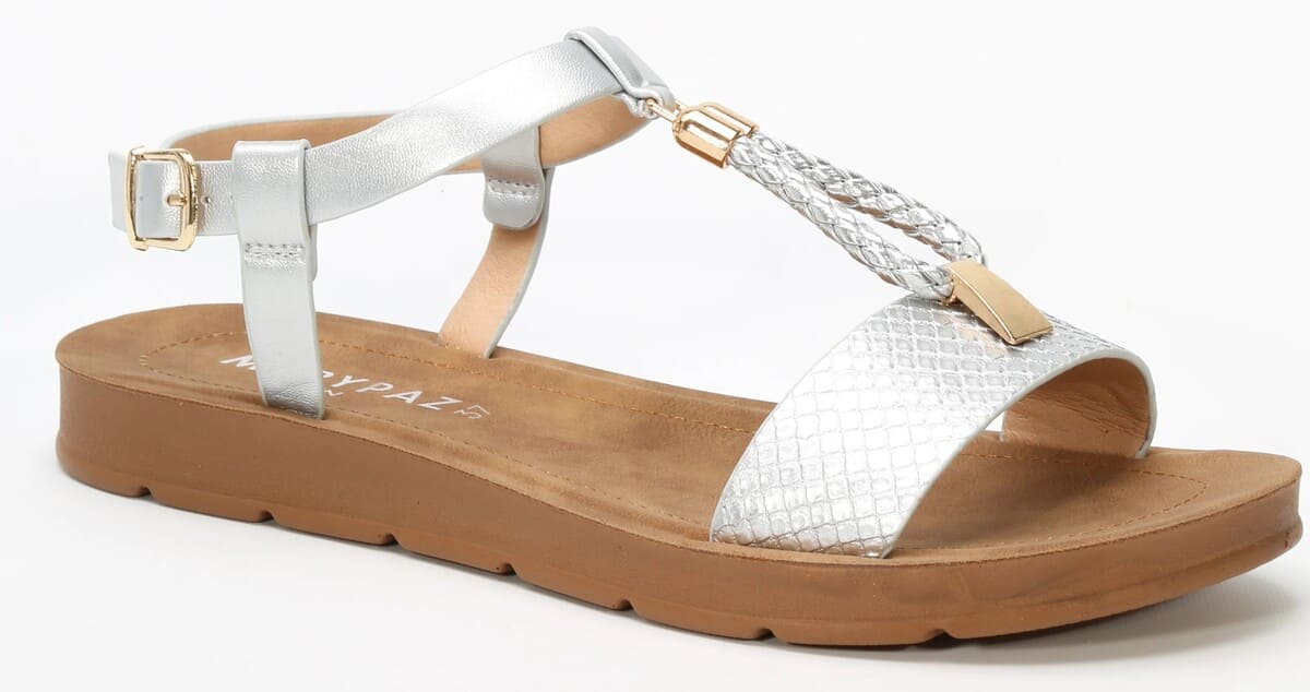 Sandalias planas con adorno metálico